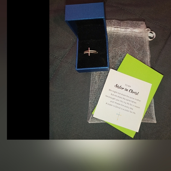 Sister in Christ ring - Picture 2 of 3